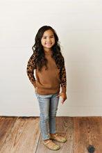 Load image into Gallery viewer, Kid Leopard Print Sweater
