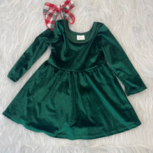 Load image into Gallery viewer, Green Velvet Dress
