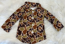 Load image into Gallery viewer, Duck Camo Long Sleeve Collar
